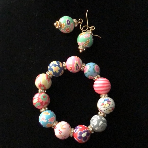 Colorful clay resin 6” stretch bracelet and earrings. Will sell separately. - Picture 3 of 4